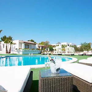 https://residencial-bogamari.ibizaislandhotels.net