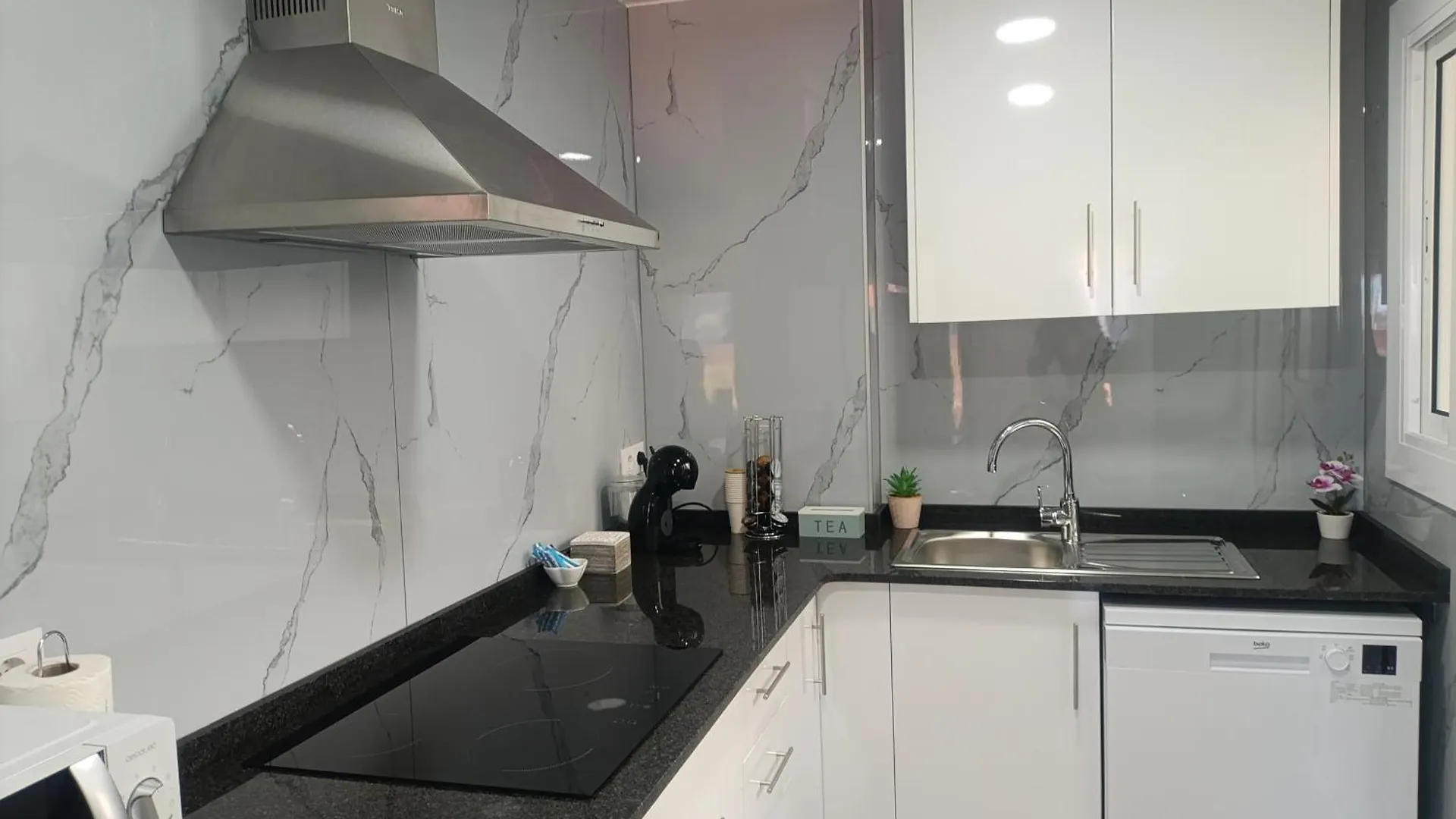 Cozy And Sunny Penthouse Fira Bcn Appartement L'Hospitalet de Llobregat 0*,